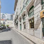 Apartment Made For The Lovers- Urban Charm In Chiado Lissabon