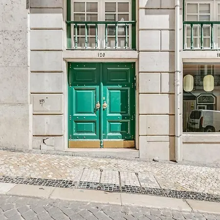 Made For The Lovers- Urban Charm In Chiado