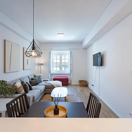 Made For The Lovers- Urban Charm In Chiado Lisboa